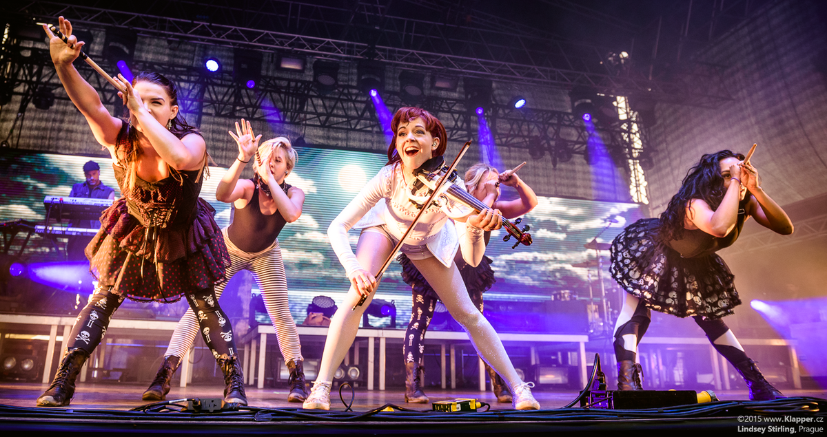 klapper_cz's tweet photo. Great show last night in Prague @LindseyStirling ! 
More photos >> http://t.co/1neaBfaEVM http://t.co/OVAGSBjwJz
