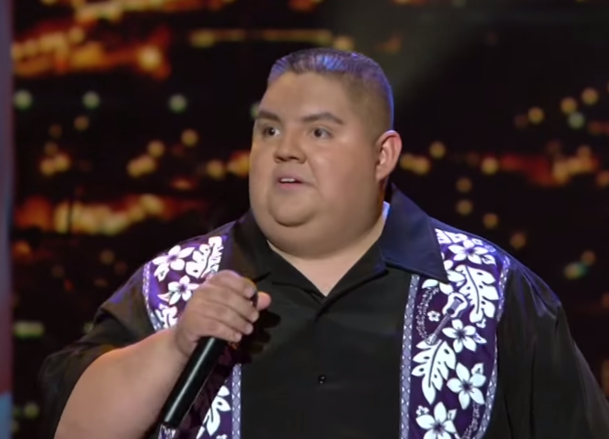 Comedian Gabriel Iglesias doet ff voor hoe je moet dansen ow.ly/PuHJO