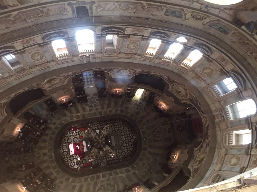 fu_bersanetti's tweet photo. La magia della #cupola del santuario di #vicoforte #magnificat2015 @kalata_culture http://t.co/AnNj2k9wl2