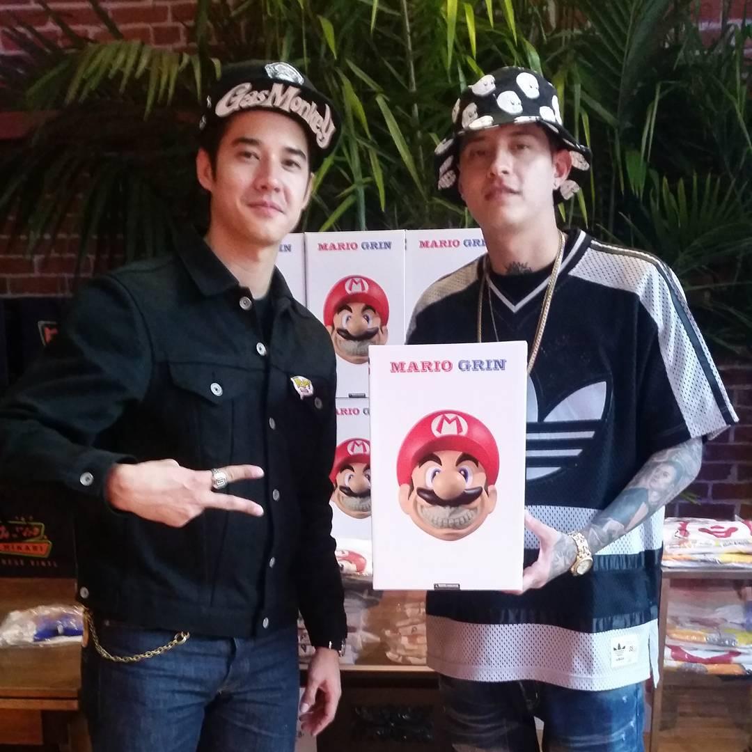 mario_fanclub's tweet photo. เก็บตกภาพโอ้กับทริปอเมริกาจากig กับ #8deuce8 และ PlayhouseTH ค่ะ #MarioinUSA #MarioMaurer #มาริโอ้ (4-11July15) (4) http://t.co/rLufF14o6x