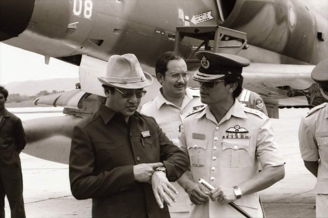 LordBaronJ's tweet photo. My Dad My Hero http://t.co/7uMpmWlyok