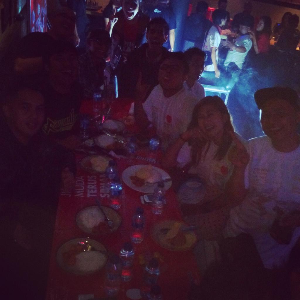 Buka bareng &amp; Temu kangen <a href="/PutihTembok/">Tembok Putih</a> Family at Hoppers Cafe #HondaOneHeartCafe <a href="/alwayshonda/">PT Daya Adicipta Motora</a>