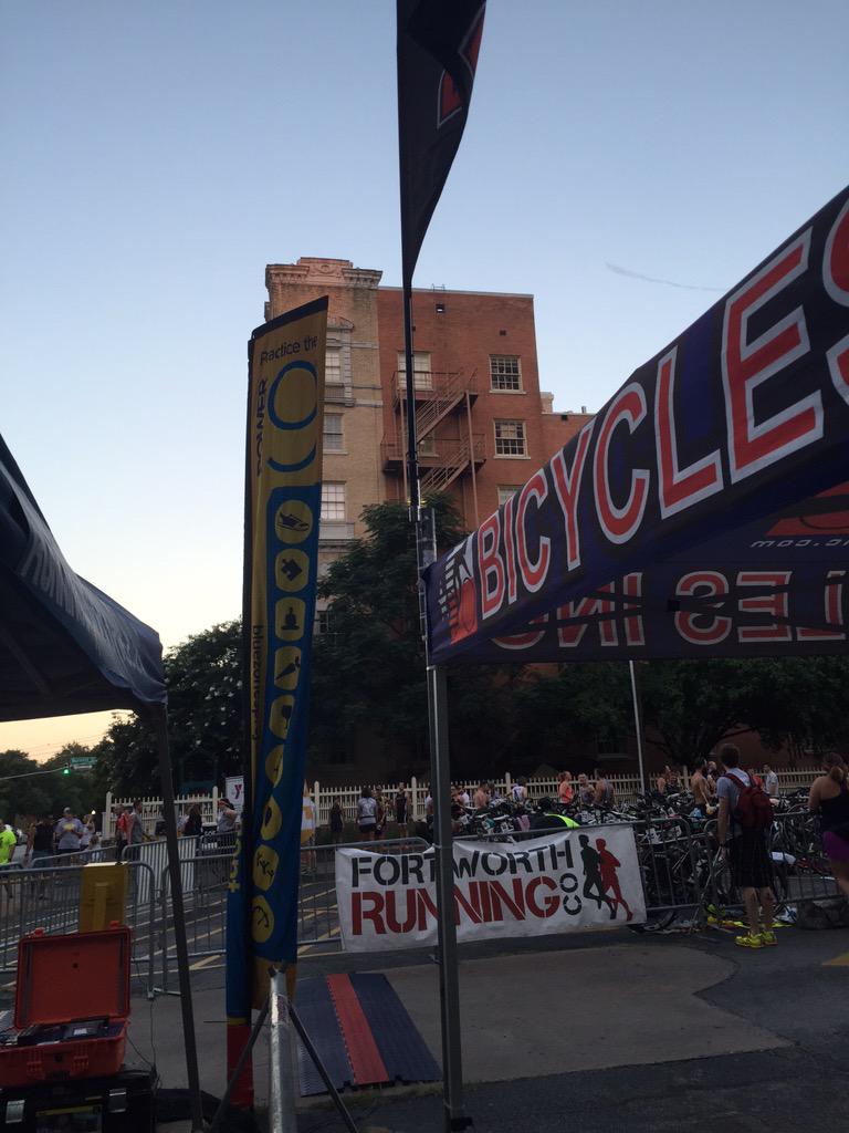BetsyPriceftw's tweet photo. Racked and ready for the #mayorstri2015! We're putting our skills to the test and racing through #FortWorth! http://t.co/Tl09NIeMNE