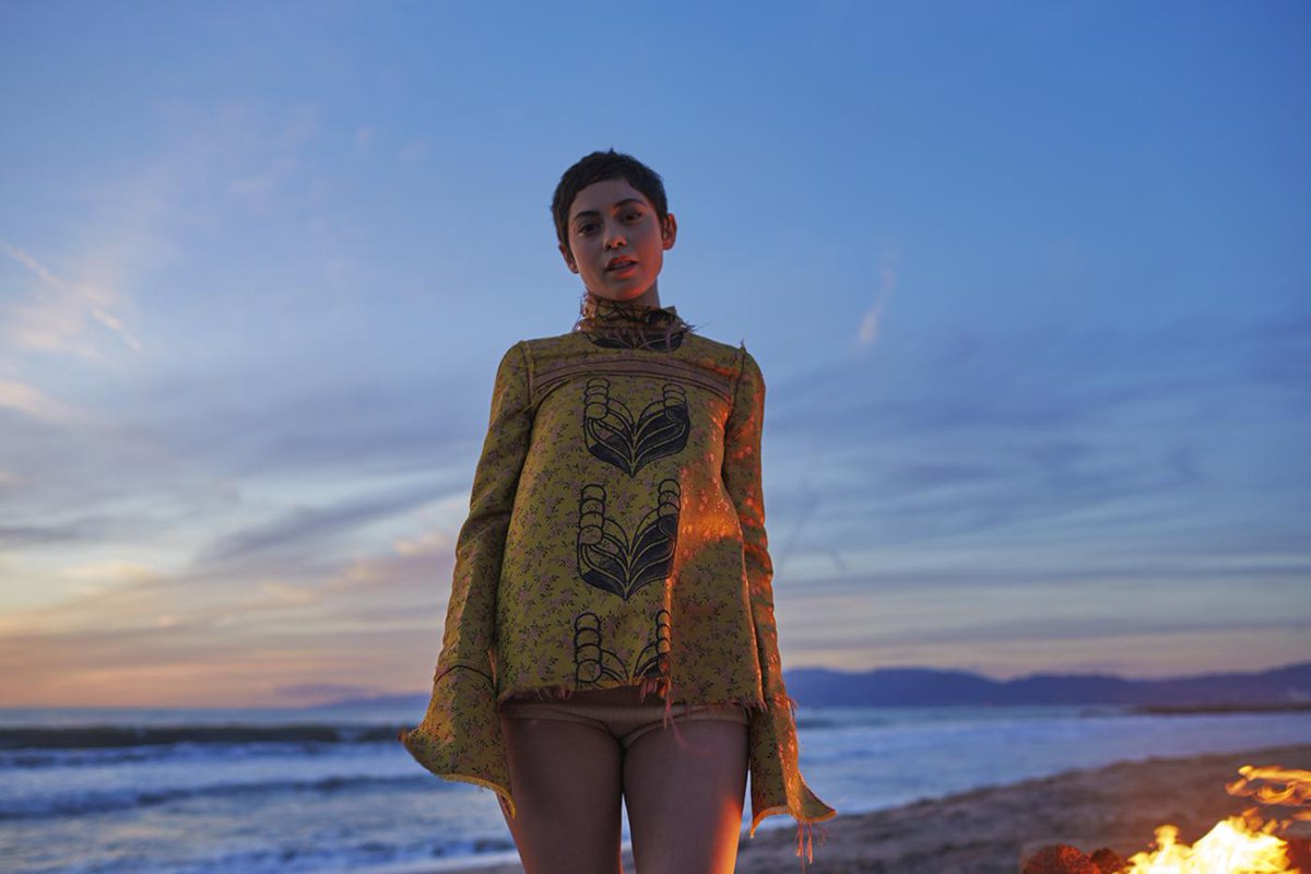 Rosa Salazar | Photoshoot, Vanity fair, Got the look