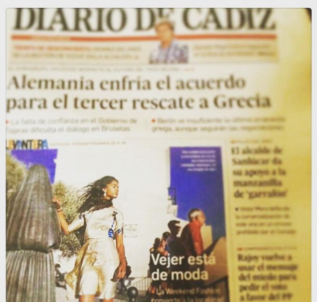 Gracias por la portada!! <a href="/diariocadiz/">Diario de Cádiz</a> Equipazo <a href="/Rocioolid/">Rocio Olid</a> <a href="/CamilaVelvet/">CamilaVelvet</a> <a href="/omi_touch/">たっち</a> #vwf15 #vejerwefashion #wefashion