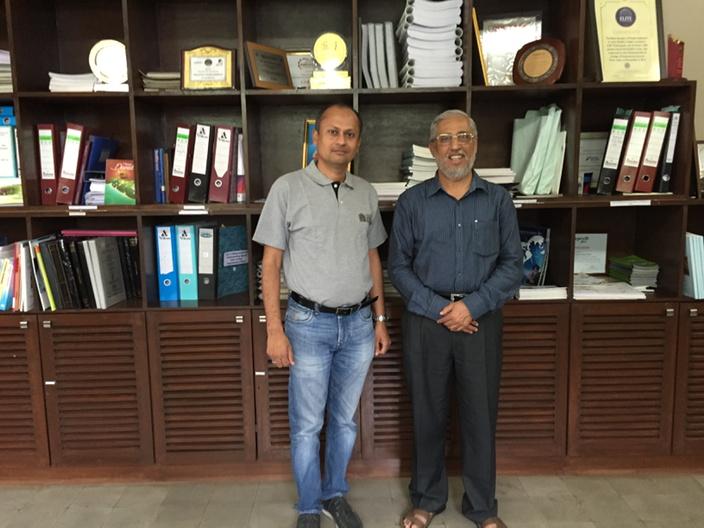 maneeshbhandari's tweet image. Pune will miss Dr Sahasrabudhe, COEP outgoing Director. Very passionate and progressive.