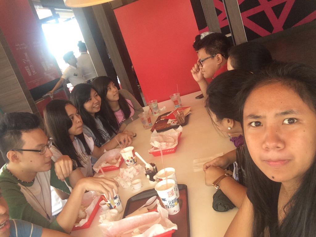 Aguaaaaater's tweet photo. #McDate 💕 http://t.co/FPl3dYqnYh