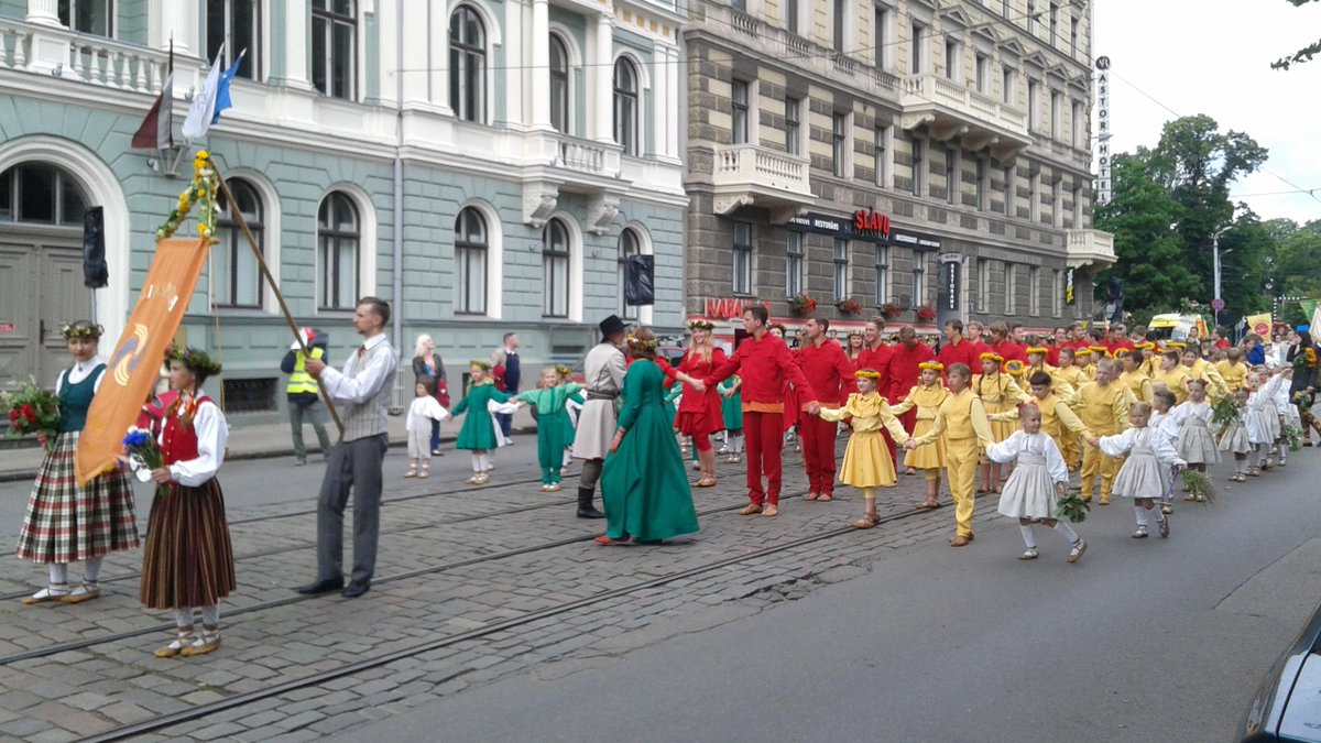 Visi koši!#teiksmiņa