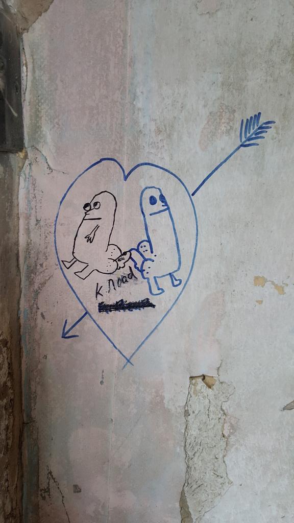 SuddenBlack's tweet photo. Love a good #dickbutt pic http://t.co/LNwoX2KLuo