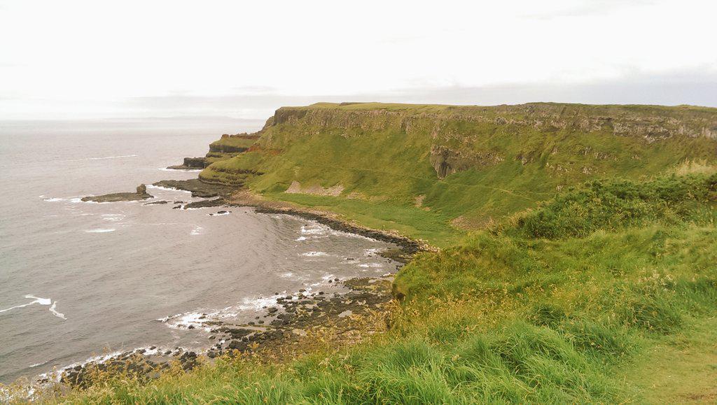 Highheeledlady's tweet photo. Giants organ and more sites from the most dramatically beautiful @GCausewayNT 162 highheeled steps #shepherdspath http://t.co/pKOOaEFfa1