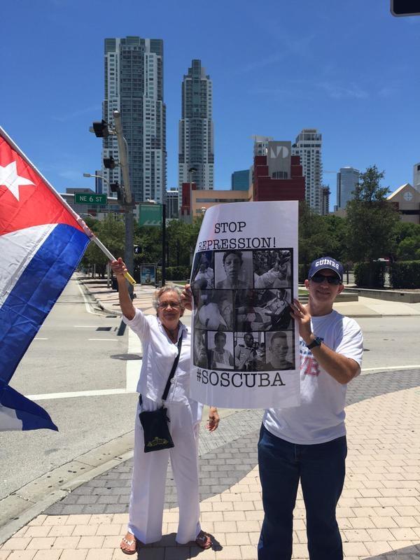TwittingPaCuba's tweet photo. #Apariciones13M @anaolema @RomyDelsol @diddier_santos http://t.co/cF4Plxc7P9