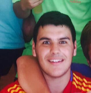 XdJosele's tweet photo. Tu cara de ilusion cuando ves que los chuviles vuelven a twiter http://t.co/HBF9fx4LCq