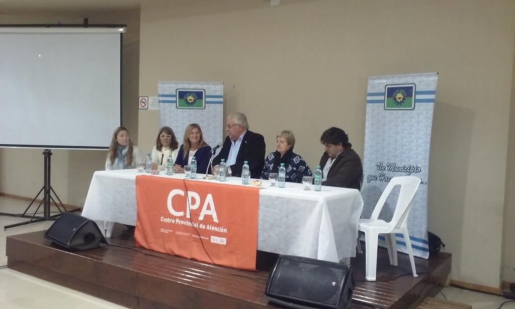 CpitanSto's tweet photo. 08/07 jornada CPA-Educación "La voz de nuestros jóvenes". Poniendo en práctica la guia "Docentes en Prevención".!! http://t.co/PTLIhsfQQl