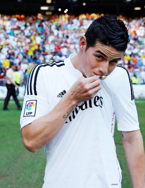 Our Golden Boy turns 24 today!
HAPPY BIRTHDAY JAMES RODRÍGUEZ!  