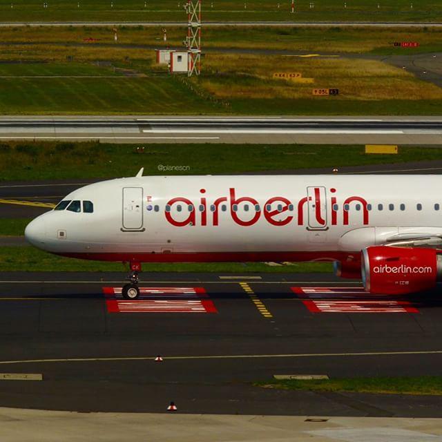 DeltaBravo33's tweet photo. Instagram : by planescn - @Airberlin A321-211 #dabck arriving as AB2051 from TFS ✈️🇩🇪
⤴️Spotting with @germanplanes… http://t.co/Ypda6QI4WX