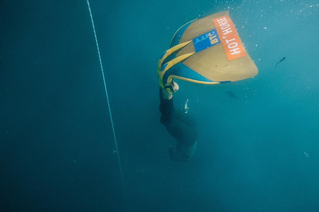 Back in the ocean, deep diving again #freedive #training <a href="/HotHorseSi/">Hot´Horse</a>