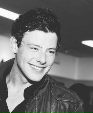R.I.P Cory Allan Monteith
2013.7.13

We Love you Forever...
#RIP