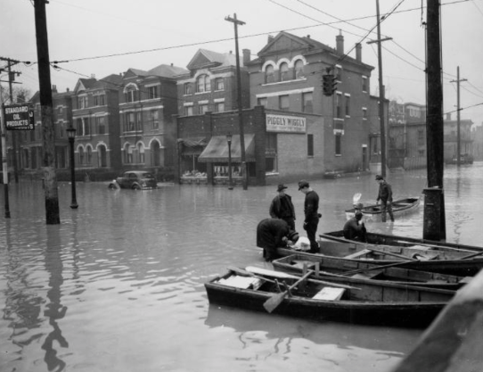 HSM_crestwood's tweet photo. that rain can't hold us - we are ON tonight for #HSMOC -
get in your boat & get here at 6pm!
who you bringing w you? http://t.co/fsphzd6urY