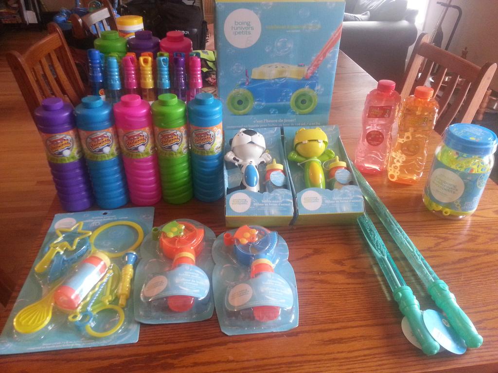 SGbubblebash's tweet image. Are you ready for today?! See you @ 1pm Jubilee park  #SGbubblebash