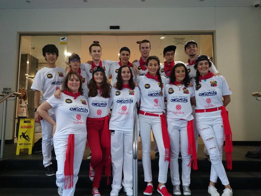 colegioamigo's tweet photo. GRACIAS!! @LA_Curiosity  #juntossomosmás #FLLaustralia2015 http://t.co/2WKGduBcvQ
