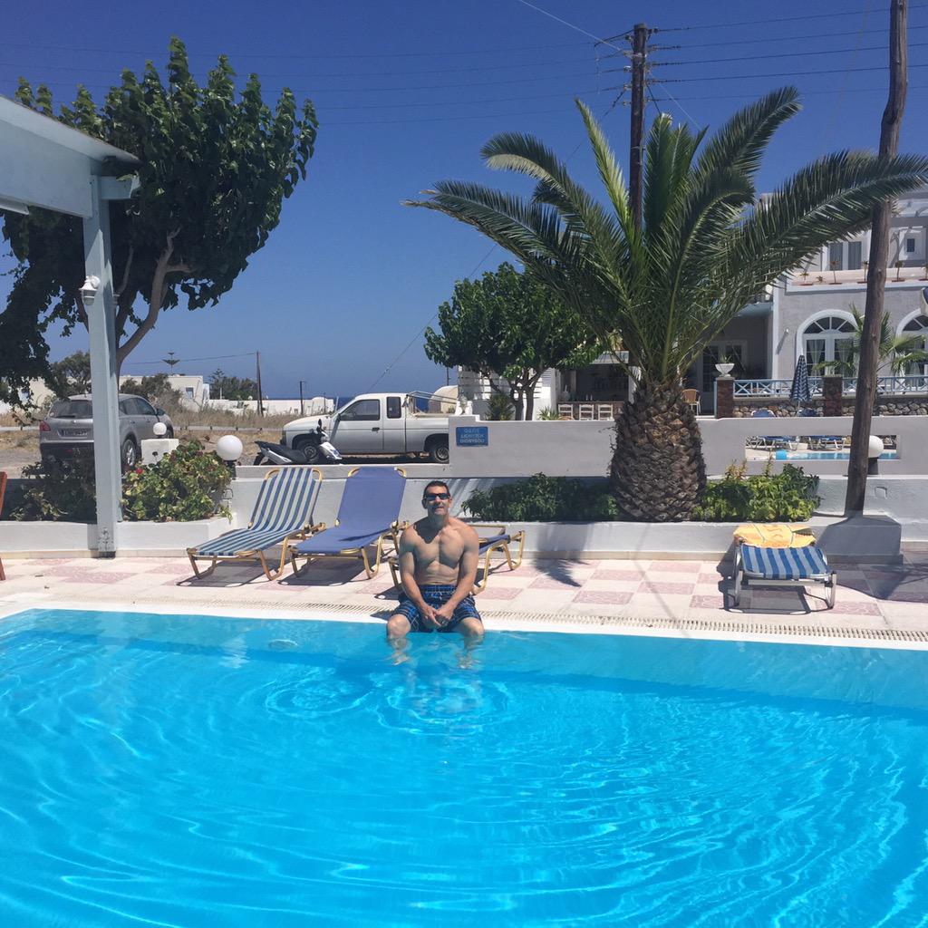 Tiger time!#santorini