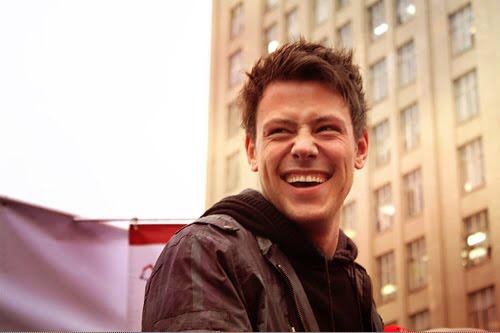 mayuswift1sara's tweet photo. 今も昔と変わらない笑顔で
笑ってくれていますように。
#2YearsWithoutCory
#NeverForgetCory
#大好きなコリーへ http://t.co/WBliR7tEIa