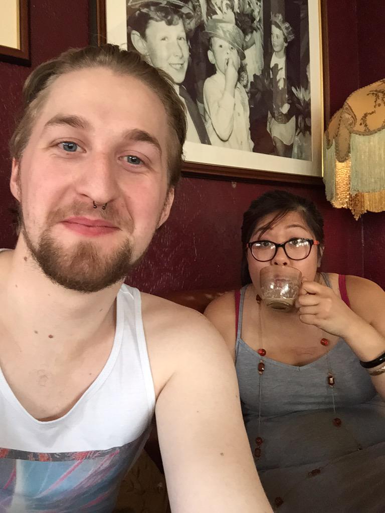 DanNobbs's tweet photo. meeting up with this one is always a treat ☺️ #LocoLounge #LocoSelfie #bestfriend #gbf 🙊🙊 http://t.co/zhDHrtbhHj