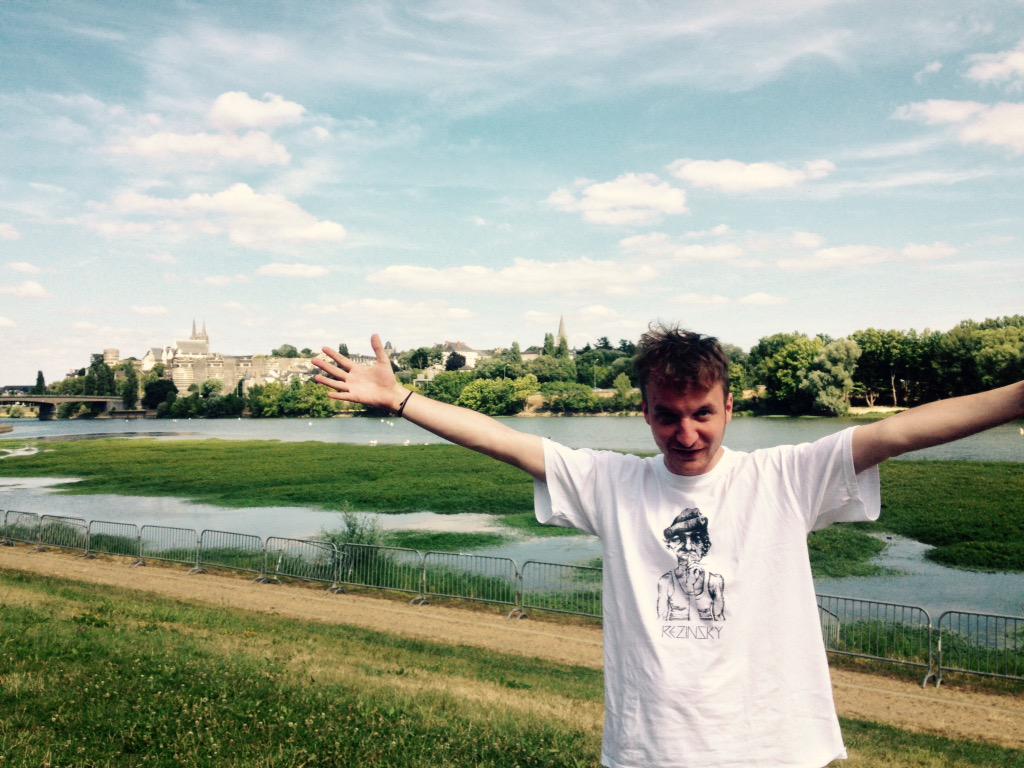 Hier je rencontrais <a href="/PepsoSterone/">Pepso Stavinsky</a> en terre angevine... L'entrevue bientôt sur <a href="/unionstreetmag/">US Magazine</a> ! #LesHérétiques