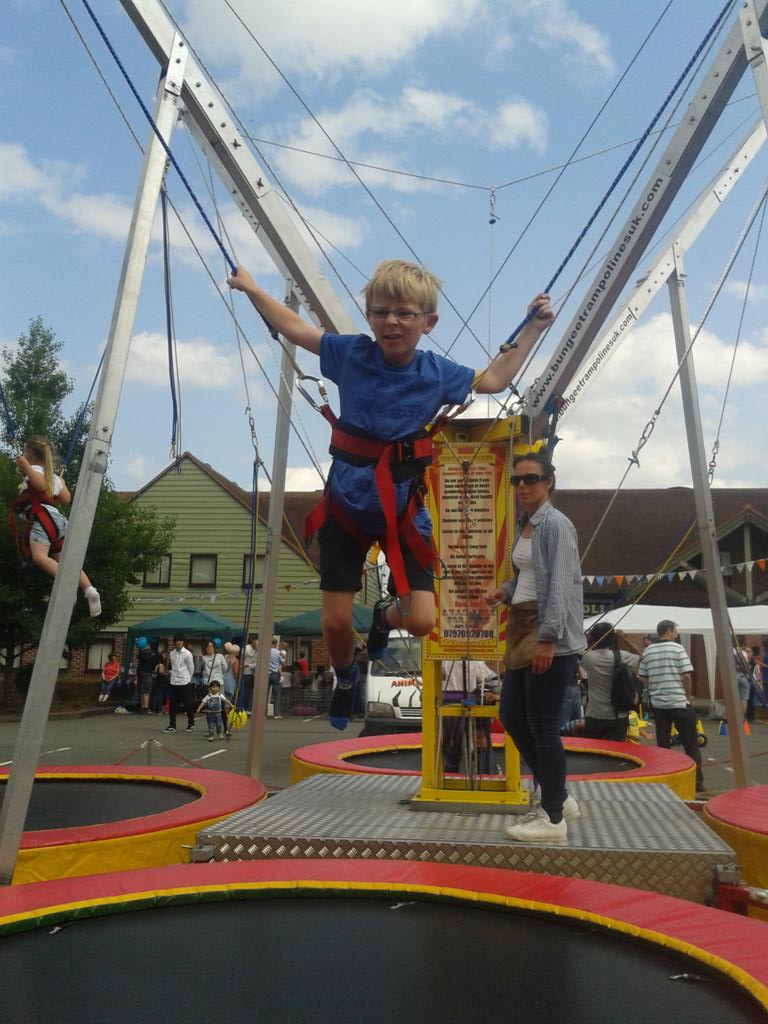 Fun at the lyppard community centre fete <a href="/nicolasteele7/">nicola steele</a> <a href="/its4bert/">James Fawbert</a> @AndreaMallalieu