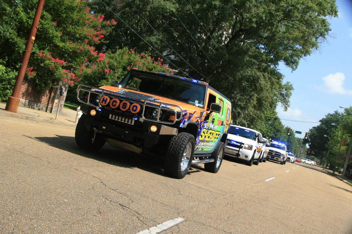 hindscso's tweet photo. HCSO kicking off the Mississippi Black Rodeo Parade! http://t.co/X439iSnisx
