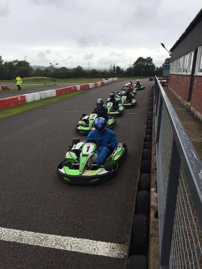 FansSutton's tweet image. After a funny morning at Sutton. One wet next dry. Made for some good Racing..