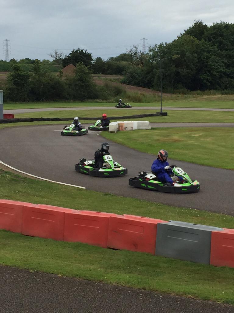 FansSutton's tweet image. After a funny morning at Sutton. One wet next dry. Made for some good Racing..