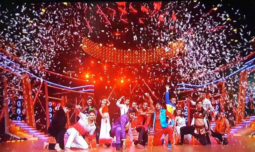 DIDZeeTv's tweet photo. Grandddd Premier!!! @ZeeTV @mudassarkhan1 @jaybhanushali0 @gaitisiddiqui @punitjpathak http://t.co/1OZLhLUvrB