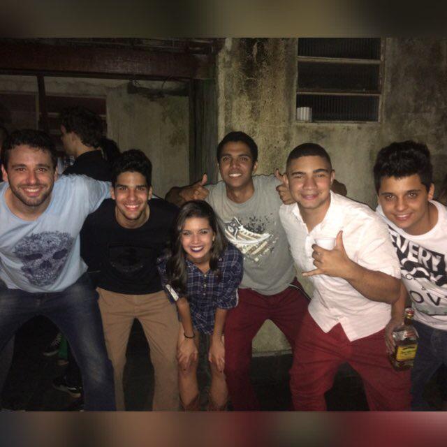 Claracostta_'s tweet photo. Um brinde aos cuecas 🍻❤️ #AquiÉCuecasPorra #LimitePraQue? #Diretoria http://t.co/Qo70bIkZVw
