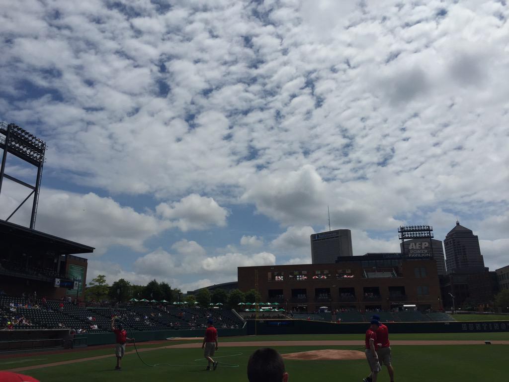 SherwoodWBWS's tweet photo. On the field! #4thWBWS http://t.co/Y0myUEqOC9