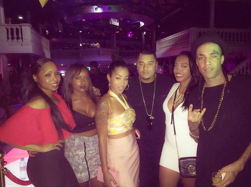 QueridaCv's tweet photo. β€ Nous au @palacioofficiel β : #LANA #MikaMENDES #EljiBEATZILLA #LYLAH #MARYSA β
β:::: MIKA MENDES BIRTHDAY ::::::: β
β http://t.co/vLJoiqKXuP