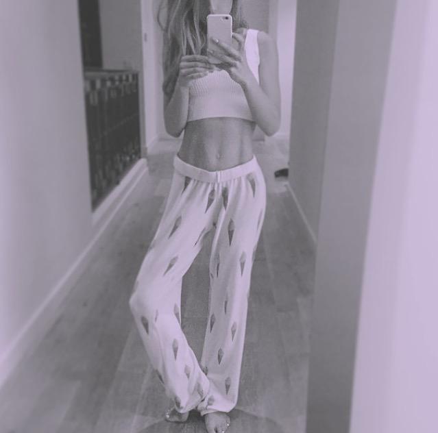 Sunday morning abs n ice cream pants 🍦