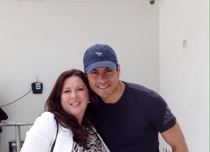 losishino's tweet photo. #Reyleon mode on! @_CarlosRivera http://t.co/20G7OS0bwO
