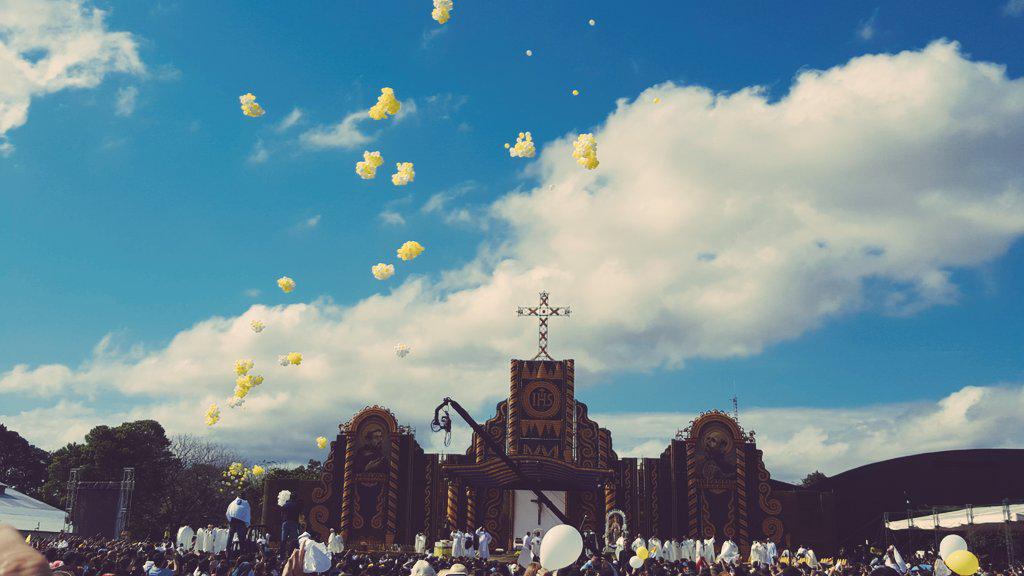 TotoGonzalez's tweet image. #FranciscoEnPy Misa de despedida - Ñu Guazu.