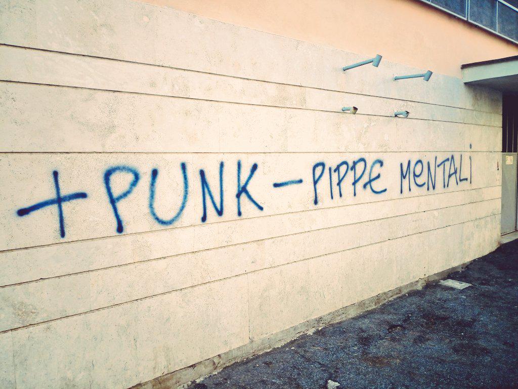 Saiax's tweet photo. #MorePunk http://t.co/07xeUeSIQS