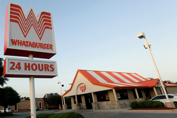 nypost's tweet image. Whataburger is standing up to Texas' open carry gun laws nyp.st/1M03Mlw