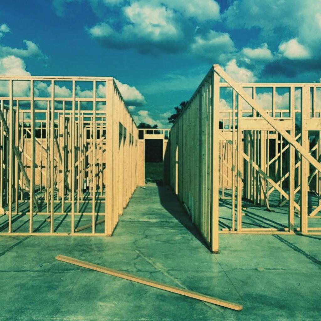 CFMissions's tweet photo. Anchor House Update! Inside framing has started! Thank you Jesus for this progress. #restoreone #ISupportRO http://t.co/k5GinuonUs