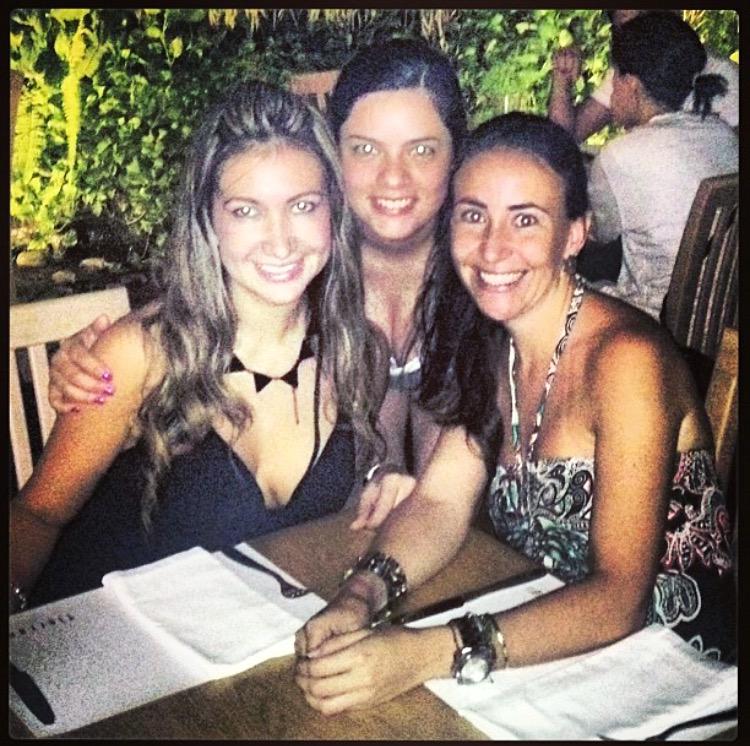TierraNegra_'s tweet photo. #gentelindadetierranegra #gentelocal #comidalocal #musicalocal #tierranegra #SantaMarta http://t.co/oPINzU7gb5