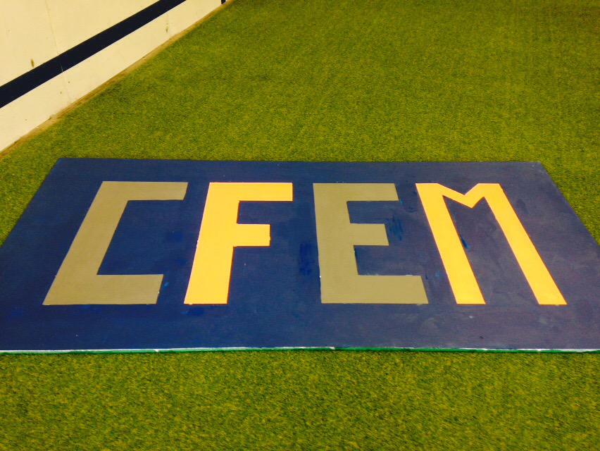 CFEM16's tweet image. Lifting platform #liftingplatform #cfem #crossfiteastmanchester #paintwork #platform