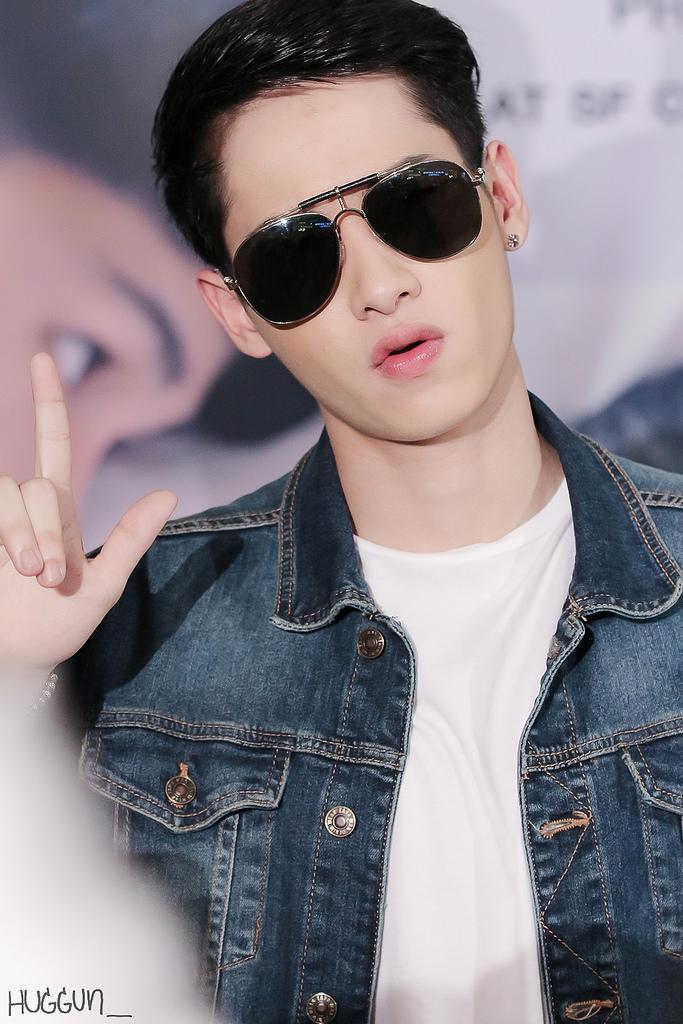 ตี2แล้วแต่มีคนยังไม่นอน งั้นส่งเข้านอนด้วยรูปนี้ละกันเนอะ ฝันดีนะคะ เลิ้บบ🙈 <a href="/AtthaphanP/">ATTHAPHAN PHUNSAWAT</a>  ( farm1.staticflickr.com/544/1958101382… )