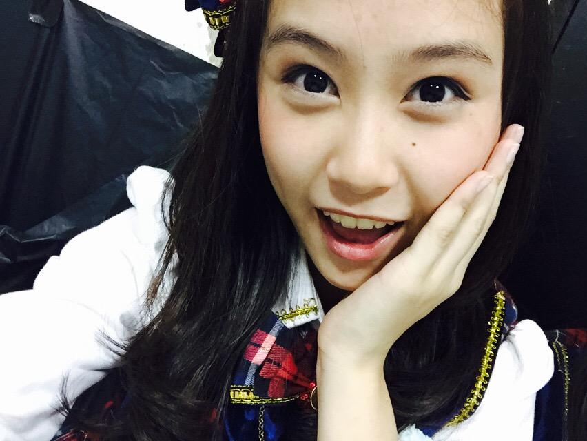 michelleeeck99's tweet photo. Selesaaaiii !!! Gimana performnya tadiii ??? Hohohoho asikkk !!!! http://t.co/jAlmjxGfZ9
