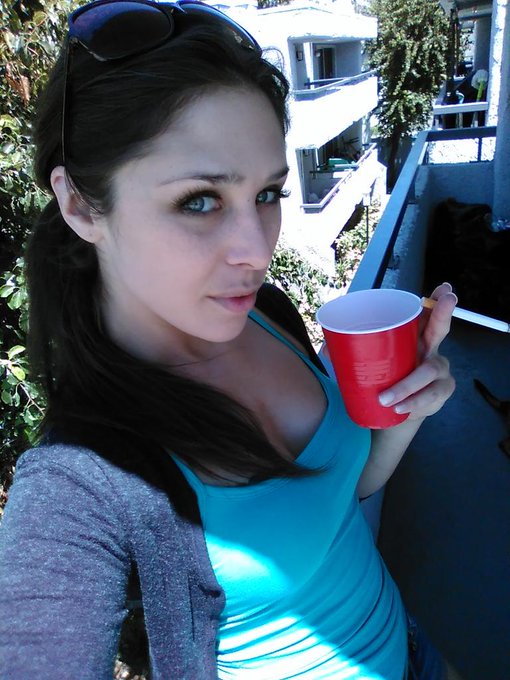 @37Smoke sometimes ;-) other times #fantasy #xoxo http://t.co/0XPGlXBKGj<a class="tags" target="_blank" title="On Twitter" href="/?out=eyJ0eXAiOiJKV1QiLCJhbGciOiJIUzUxMiJ9.eyJpYXQiOjE3MjA4ODc3NDYsImlzcyI6InR3cG9ybnN0YXJzLmNvbSIsIm5iZiI6MTcyMDg4Nzc0NiwiZXhwIjoxNzUyNDIzNzQ2LCJyZWRpcmVjdF91cmwiOiJodHRwczovL3R3aXR0ZXIuY29tLzM3U21va2UifQ.dzzVgtS9YB3Hc8kcioO3WQyntVoAPOn0HhGKSGBf0Mywg5m1cT75sFsN_OaHRHyqG9sGZcjR34iSTtlAvyoC2w">@37Smoke</a><a href="/tag/fantasy"class="tags">#fantasy</a><a href="/tag/xoxo"class="tags">#xoxo</a>