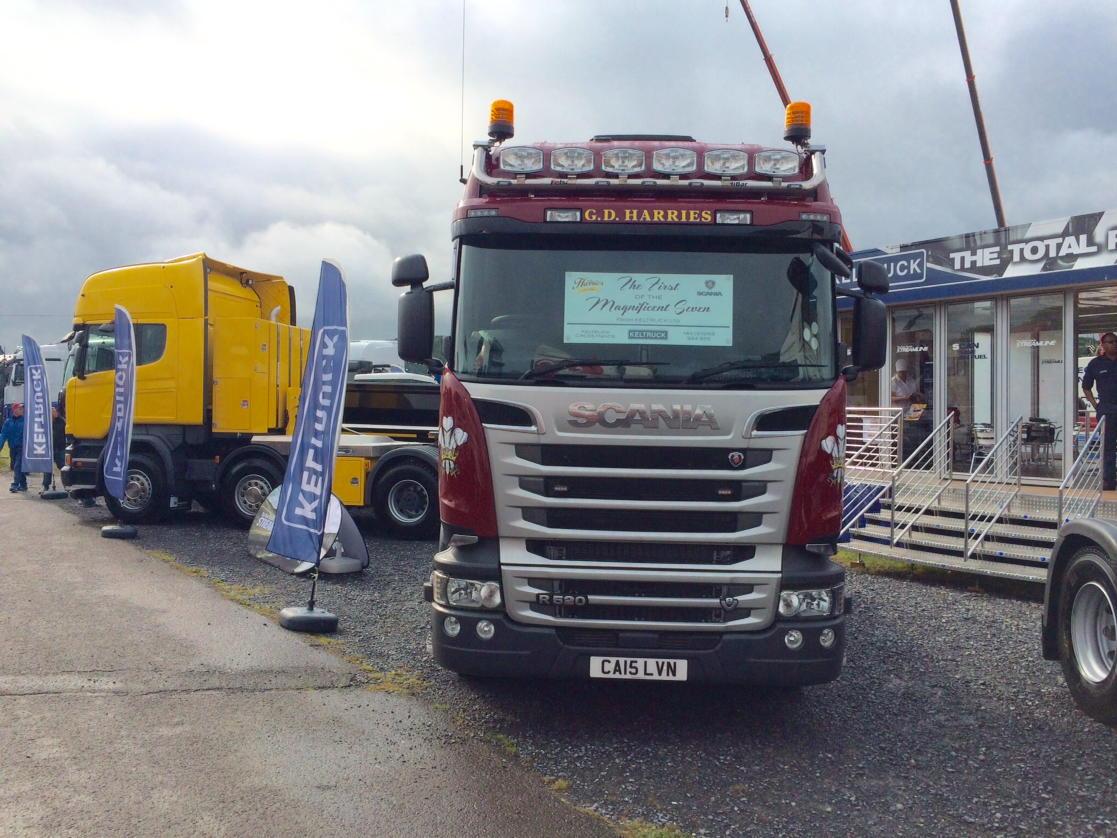 keltruck's tweet photo. @WalesTruckShow http://t.co/MHCYvFEiWL #Scania 6x2 tag axle on #Keltruck's stand @RWKeltruck  #SuppliedByKeltruck http://t.co/3UQecnlaZQ