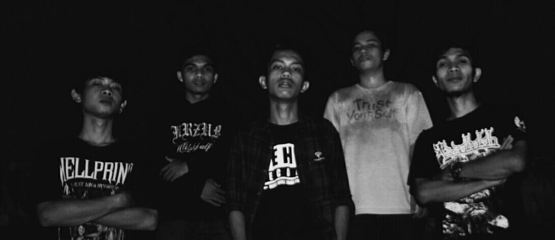 UNDERGRAVE1's tweet image. tabeetabee, kami dari tanah KAILI!! @IndiePalu @Promosi_Indie @totalberisik @Musik_Palu
