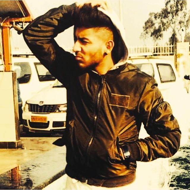 MKJasz's tweet photo. @Jasz_Gill #HOT #TRENDSETTER #BAE #ALTHOUGH #U #HAV #TANNE #USTILL #LOOKHOTT!! πππβ€οΈππππππππΈπΈπ
π
ππππ http://t.co/nDgvzraCSn